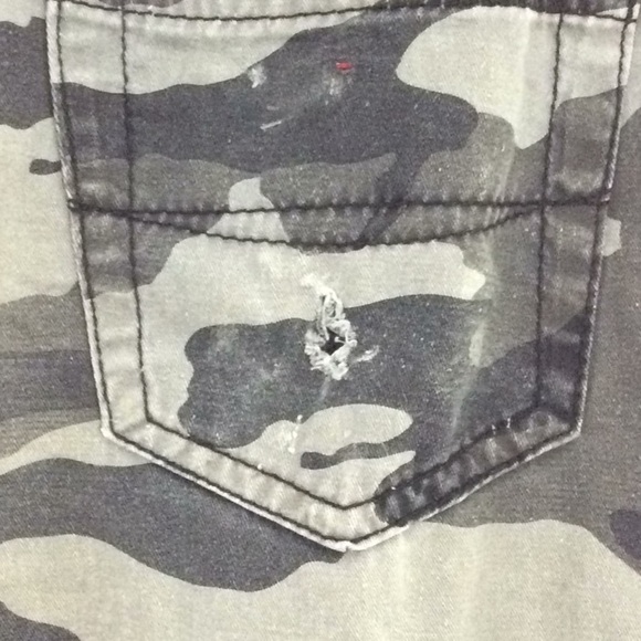 𝅺VICTORIOUS Camo Pants, W34/L32, Khaki. - Picture 3 of 10